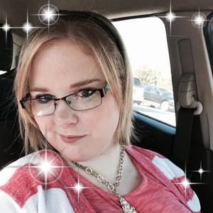 Meet your Posher, Lydia